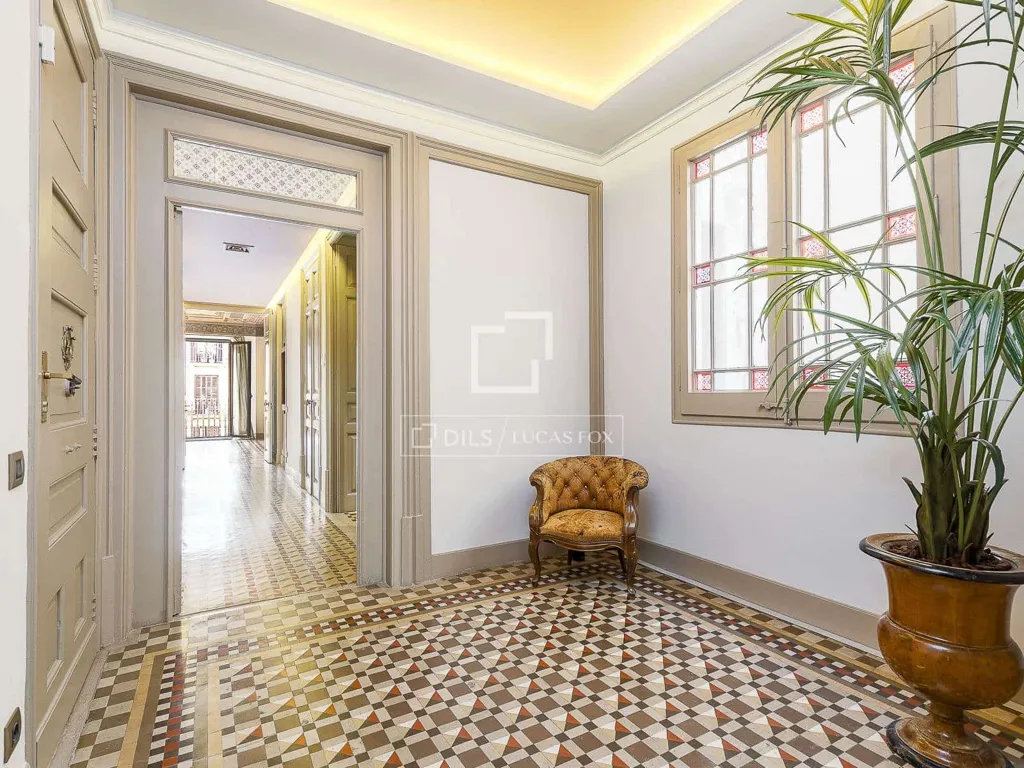 hallway_entrance