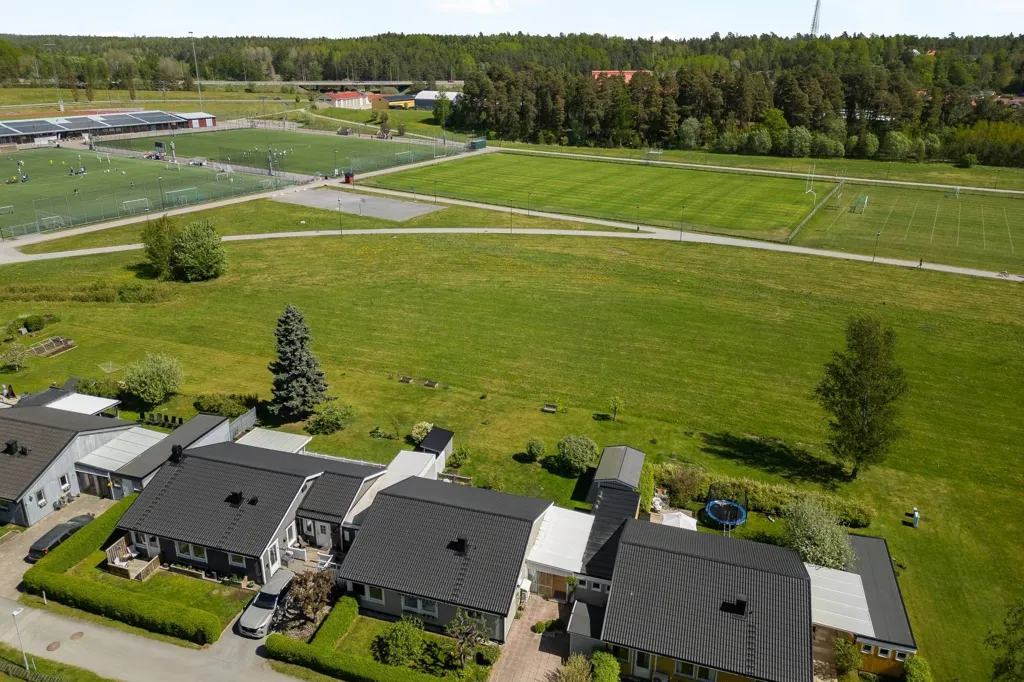 4-toaline maja asukohas Upplands-Bro kommun