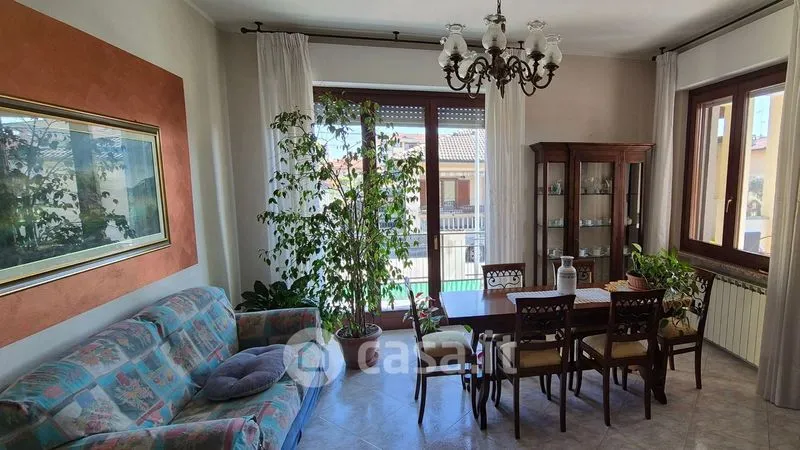 Sala da pranzo - Rustic Bifamily Villa with Garden in Trecate