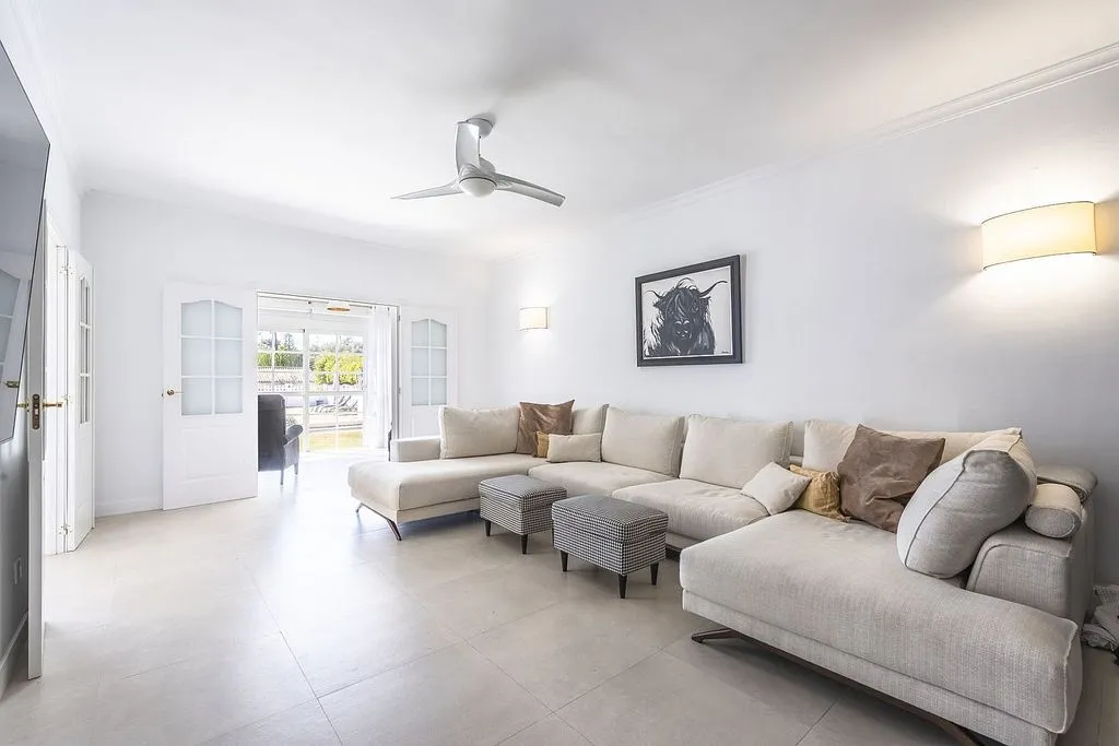 Séjour - Chalet with Pool and Terrace in Sotogrande Costa