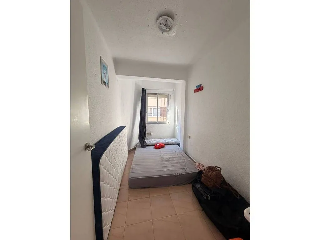 Camere da letto - 2-Bedroom Flat with Balcony in Torrefiel