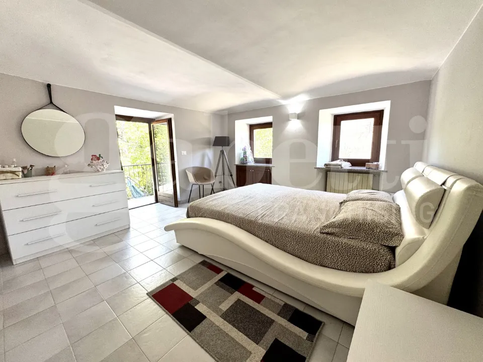 Bedrooms - Rustic House with Garden in Giaveno
