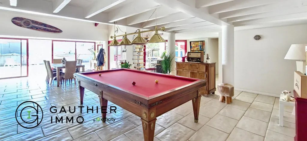 Pièces - Villa avec Piscine et Jardin à Gujan-Mestras