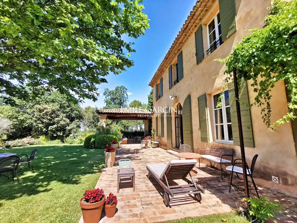 Terrass - Provençal Bastide with Pool near Aix-en-Provence