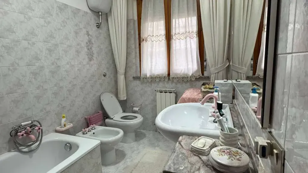 Vannitoad - Rear Garden Flat with Terrace in Loreto