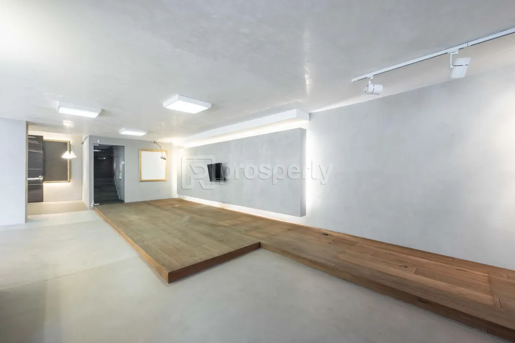 Séjour - Commercial Building with Parking in Chalandri