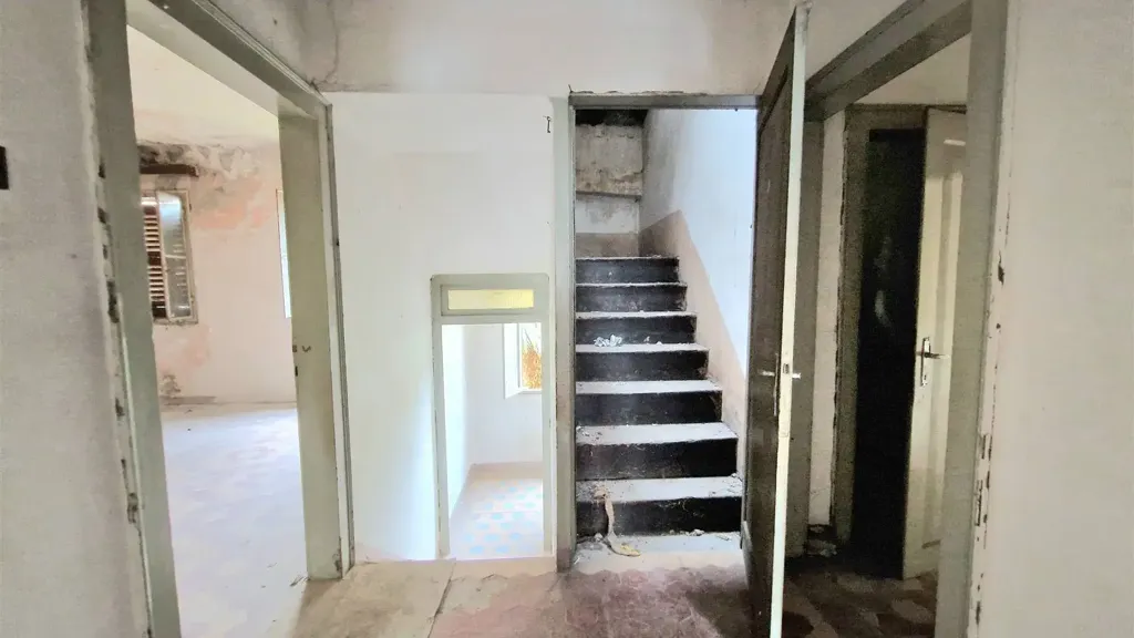 Pièces - Historic Semi-Detached Villa in Treviso