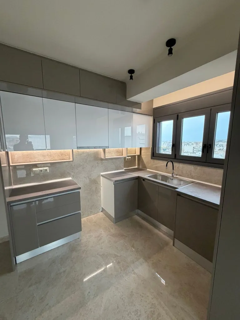 Cucina - Apartment with Panoramic Balcony in Nice Area