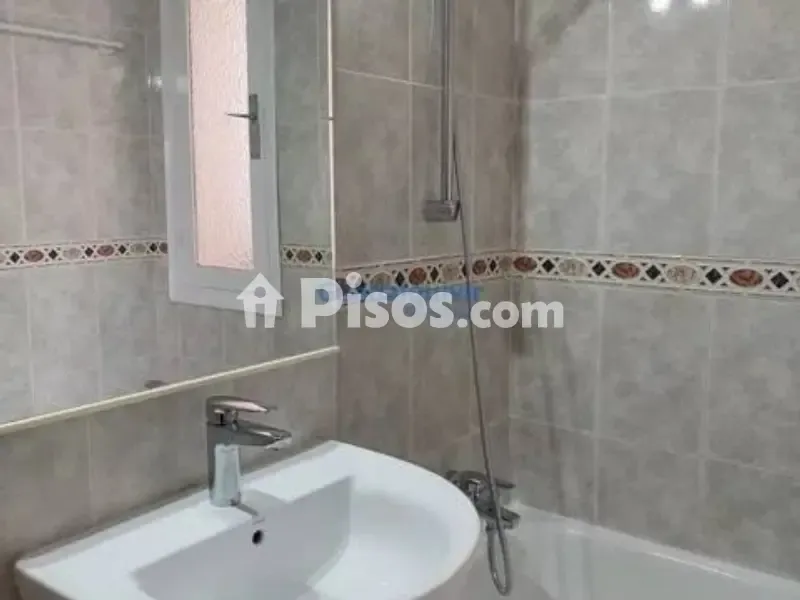 Vannitoad - Spacious Flat with Terrace in Montequinto Centre