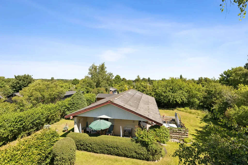 Aerial - 1975 Summerhouse with Garden in Slagelse