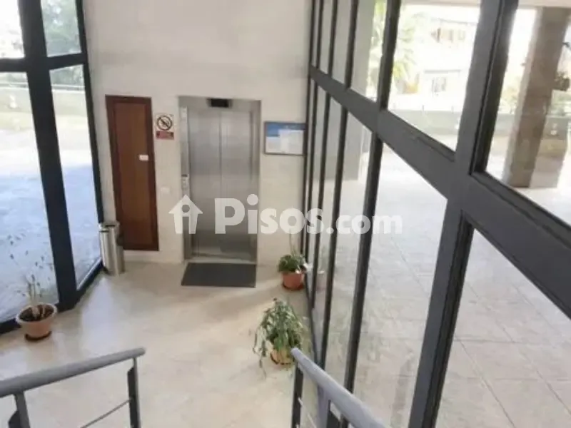 hallway_entrance