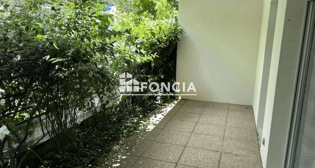 Terrass - Functional T2 with Private Parking in Central Area