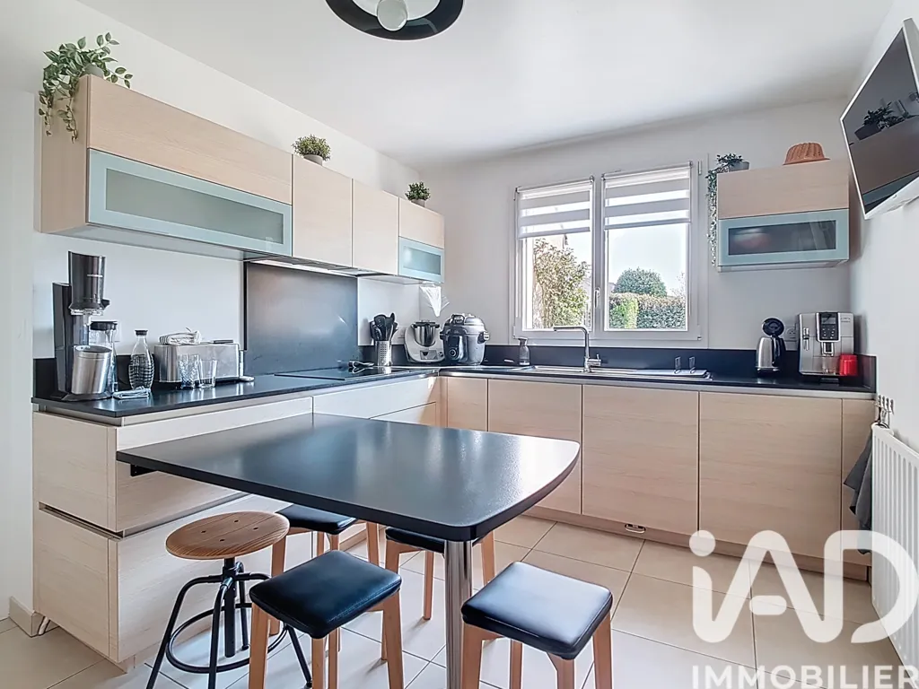 Cucina - Pavilion with Garden in Amilly