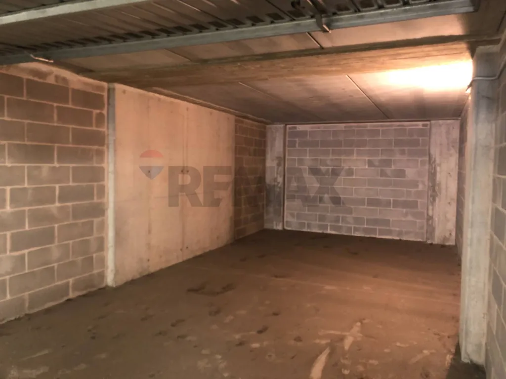 Garage - 44 m² Garage in Segrate