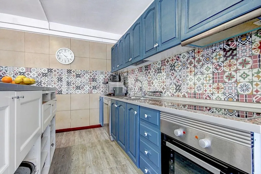 Cuisine - Chalet with Pool and Terrace in El Rectoret, Cunit