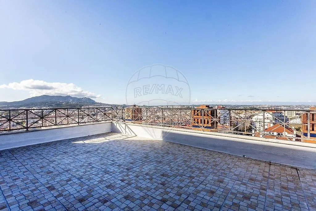 Terrass - Luxury Duplex Flat in Sintra