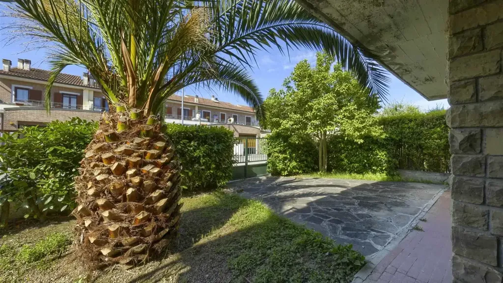 Garden - Villa with Private Garden in Signa