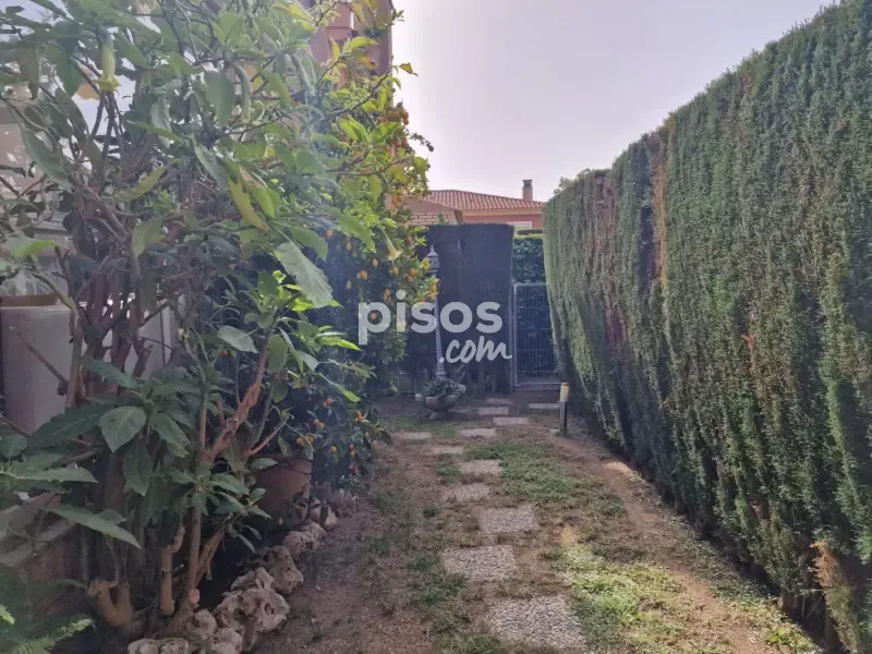 Jardin - Chalet with Private Garage in Vilafortuny