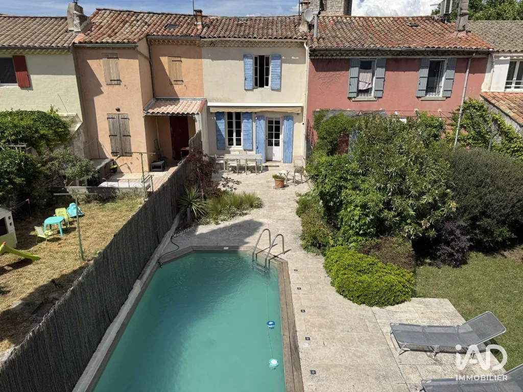 Luftaufnahme - Charming Townhouse with Pool in Trets