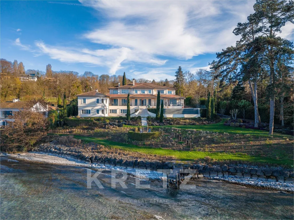 Vue aérienne - Villa Moderne avec Vue Lac à Chens-sur-Léman