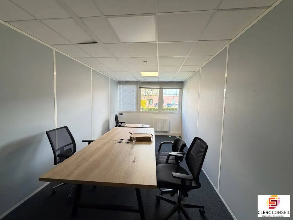 Bureau - Bureaux Rénovés avec Parking à Rouen Sud