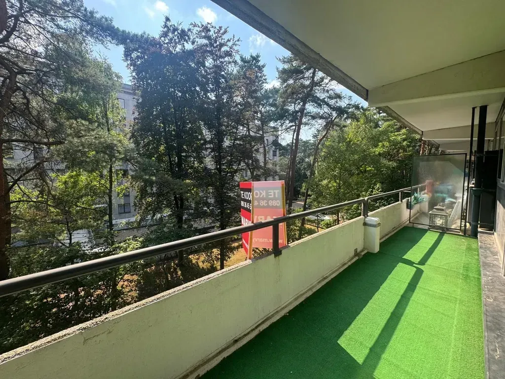 Rõdu - Spacious Apartment with Terrace in Genk
