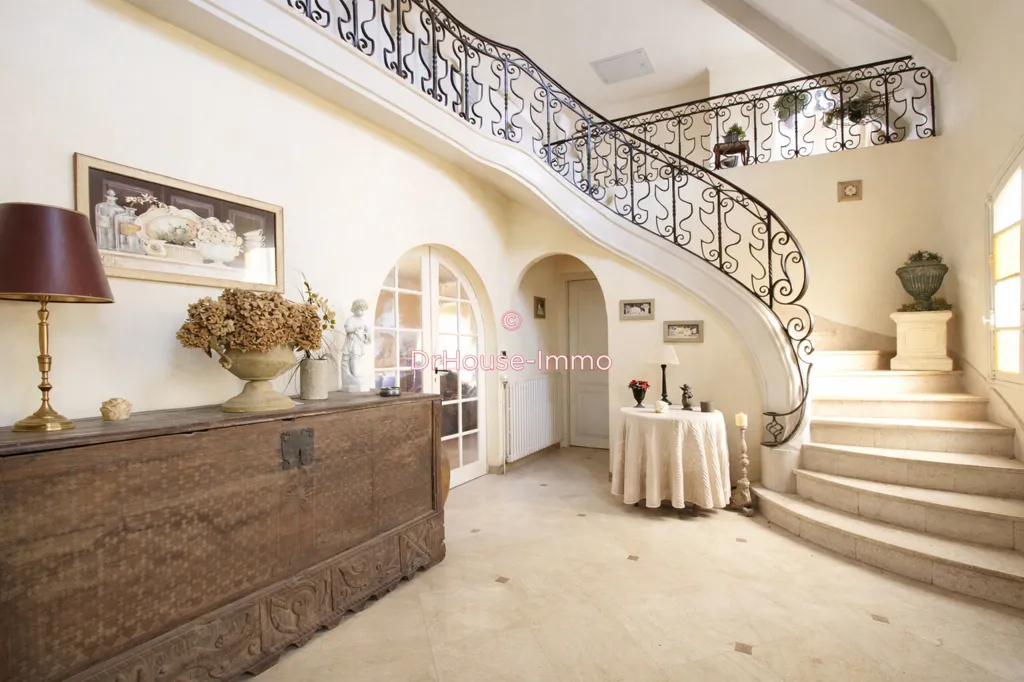 Stanze - 10-Piece Manor with Marble Features in Beaumont-le-Roger