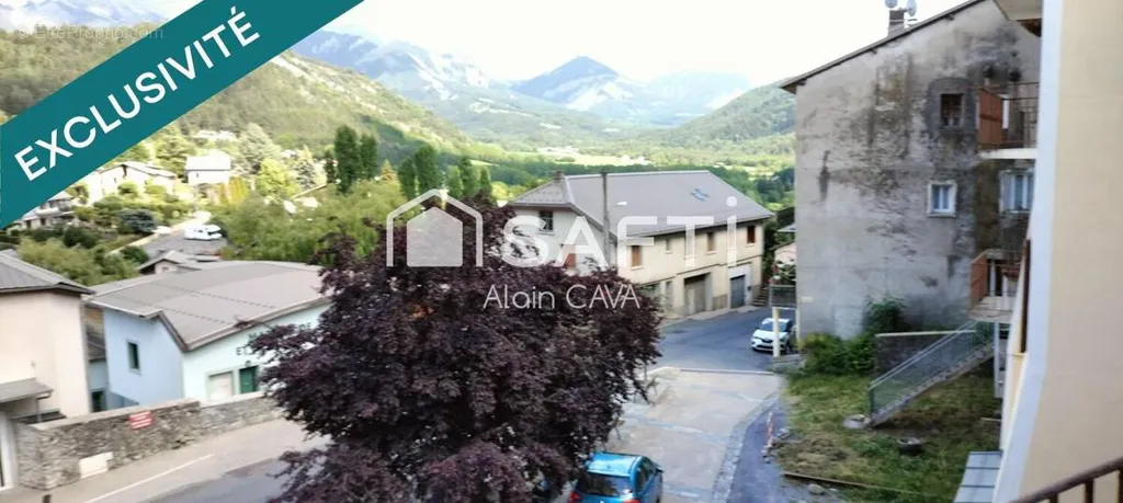 Rõdu - Apartment with Mountain View in Seyne