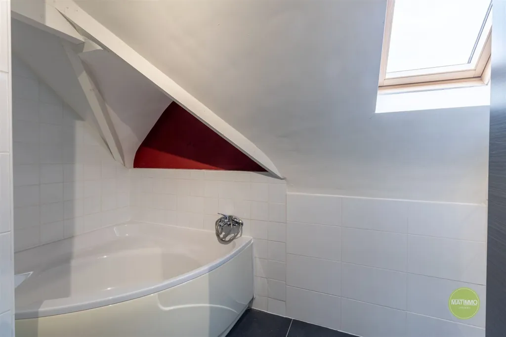 Bagni - House with Large Garden in Mol