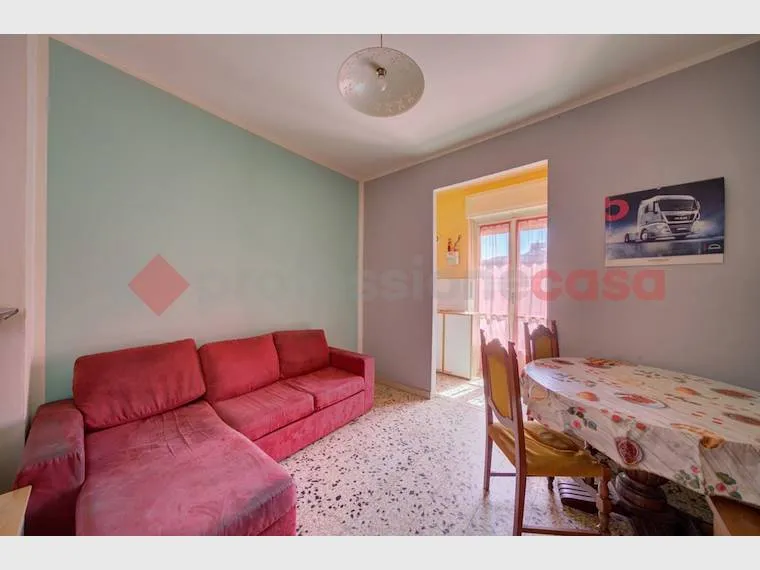 Elutuba - Twin-Storey Apartment with Balcony in Turin