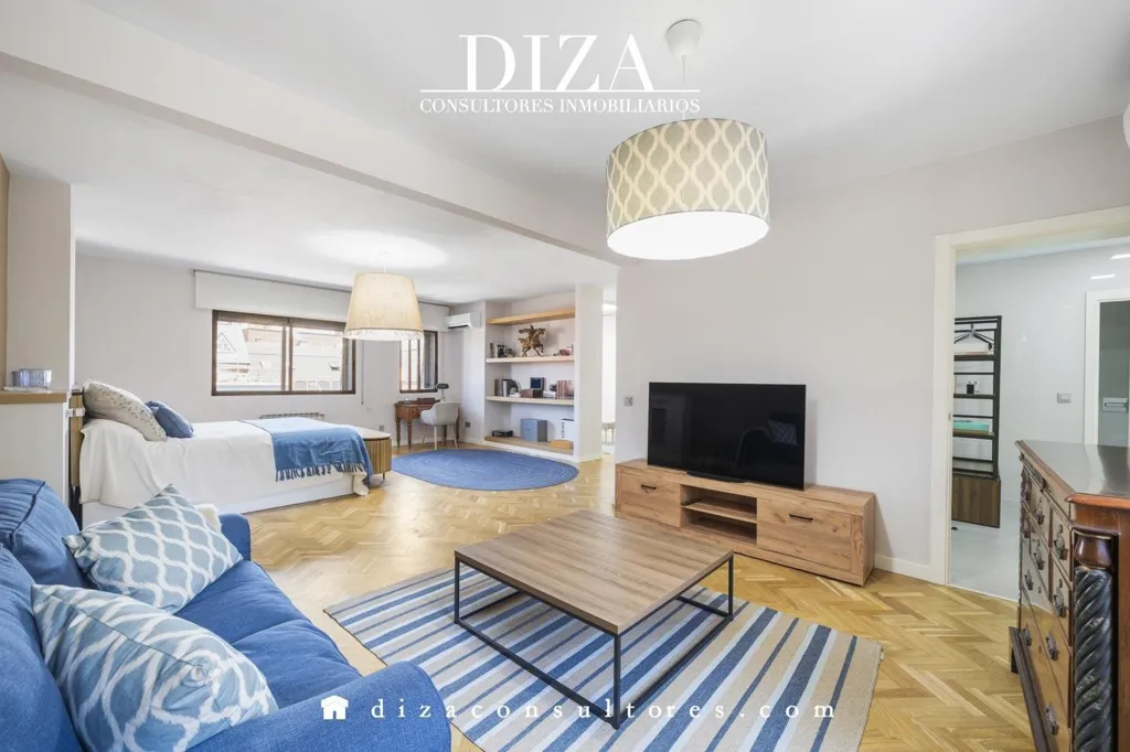 Elutuba - Villa with Pool and Gym in Madrid