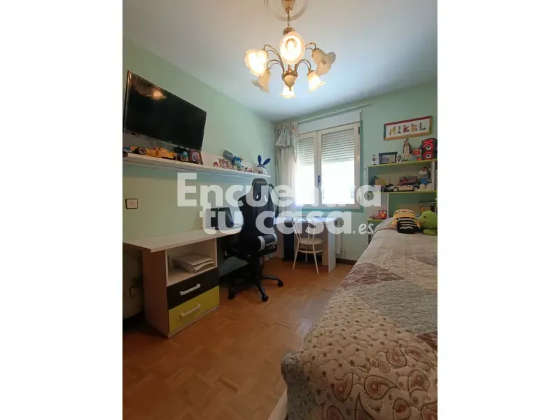 Chambres - Apartment with Balcony in Miranda