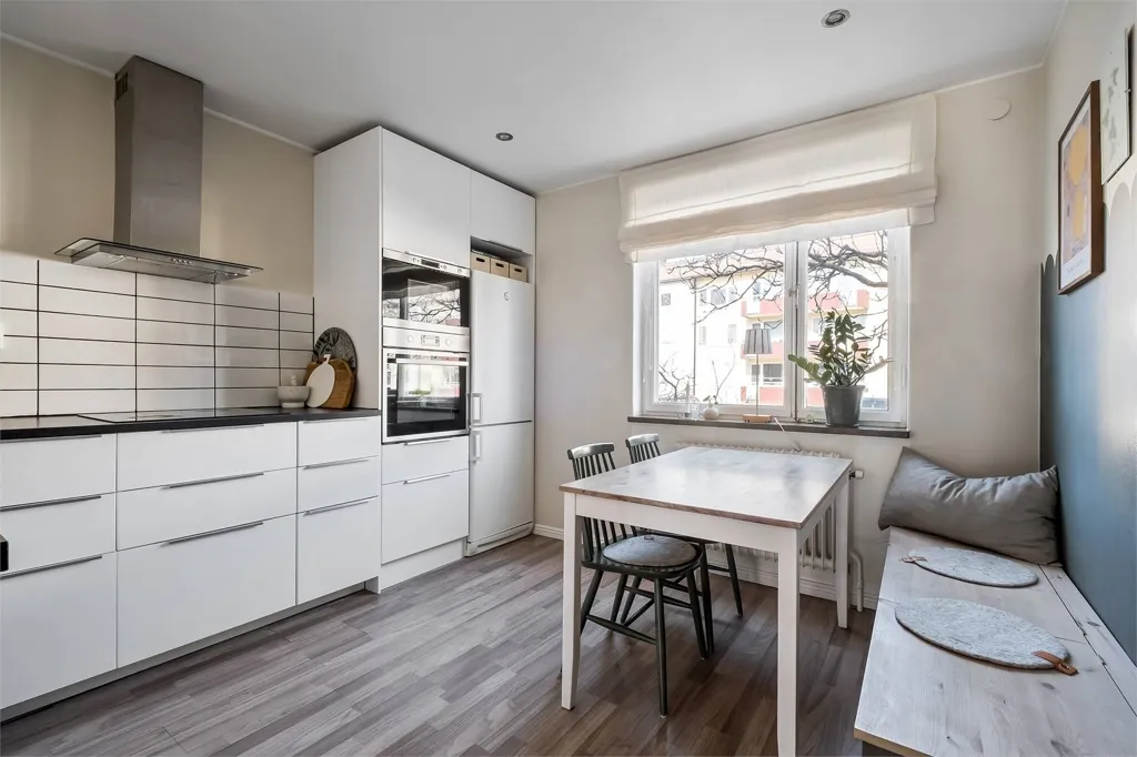Cuisine - Modern Flat with South-Facing Balcony in Västerhaninge