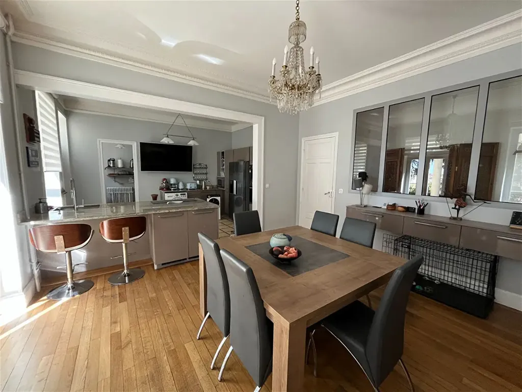 Maison 14 pièces à Nevers