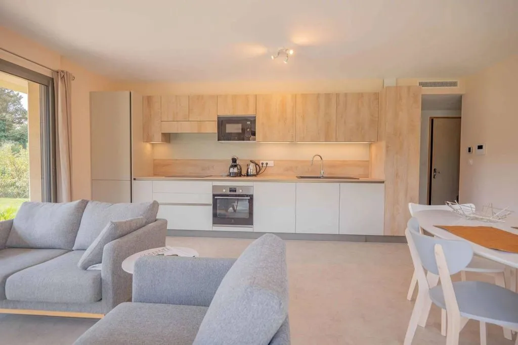 Köök - Luxury Apartment with Garden in Grimaud