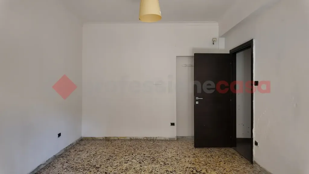 Pièces - Spacious Apartment with Portier in Portici
