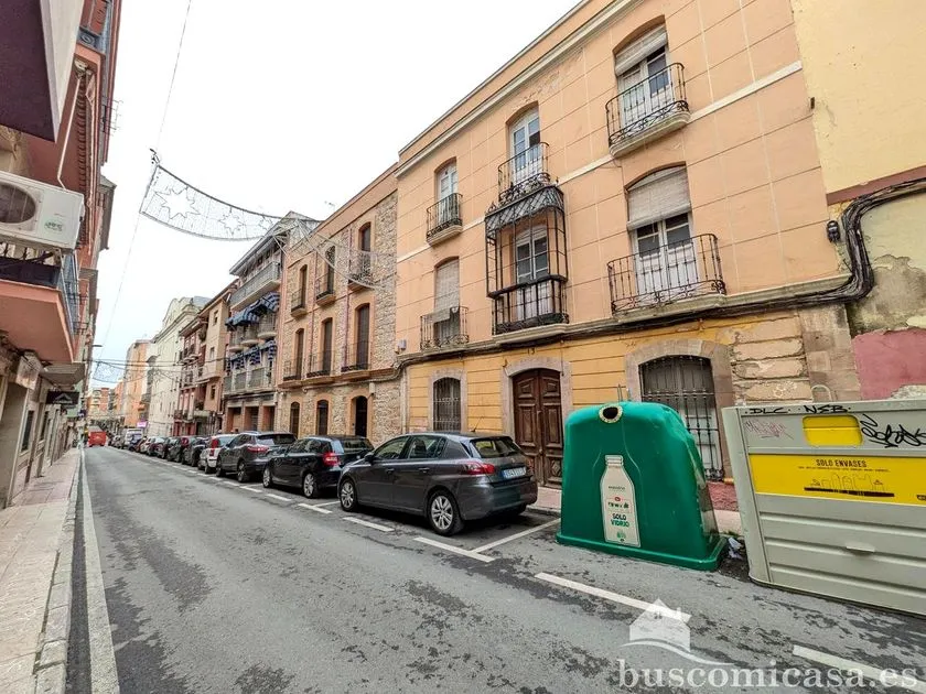 Exterior - Villa for Renovation in Linares Centre
