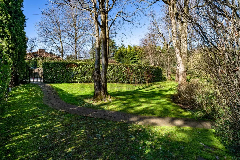 Aed - Bifamiliar Villa with Terrace in Lesmo Green