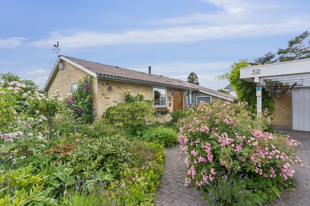Giardino - Gulstens Villa with Garden in Hvidovre