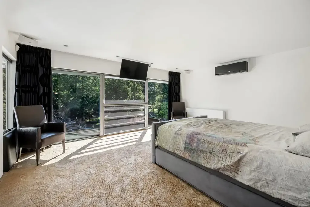 Chambres - Villa Luxueuse avec Piscine Intérieure à Lanaken