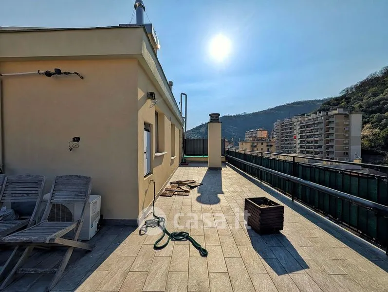Terrasse - Attico with Terraced Garden in Genoa