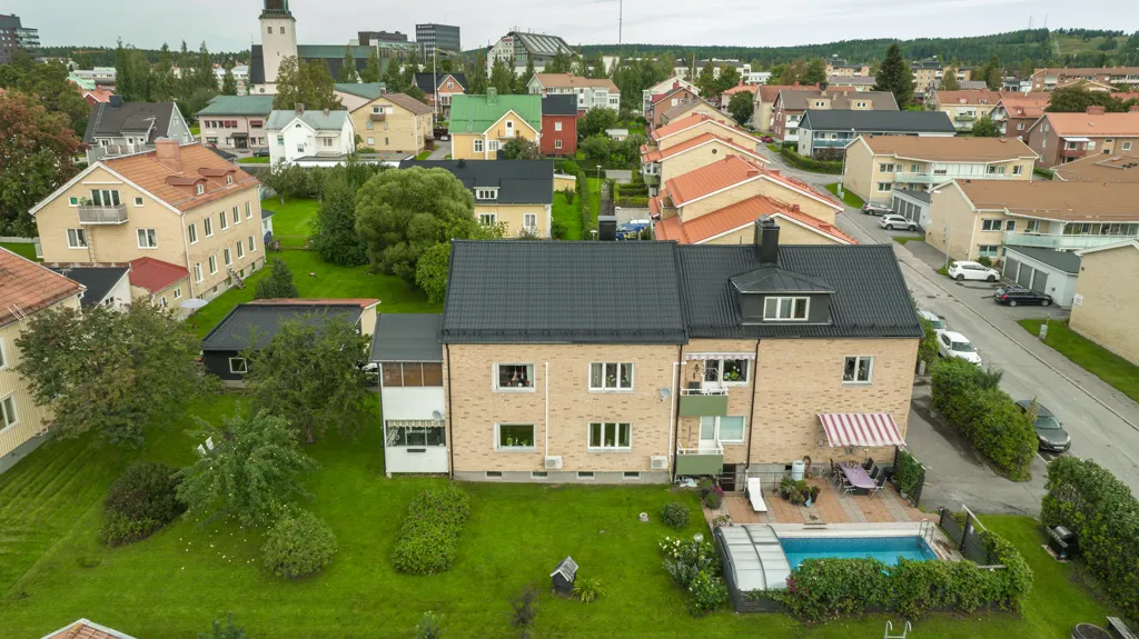 Õhuvaade - Riverfront Rental House with Pool in Älvsbacka