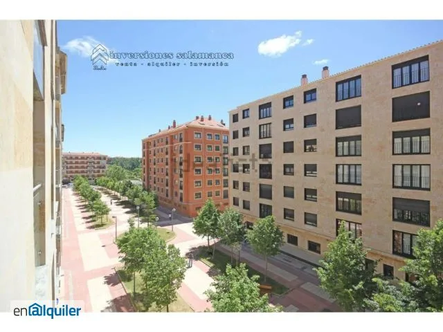 Extérieur - Student-Friendly Flat with Balcony in Barrio Blanco