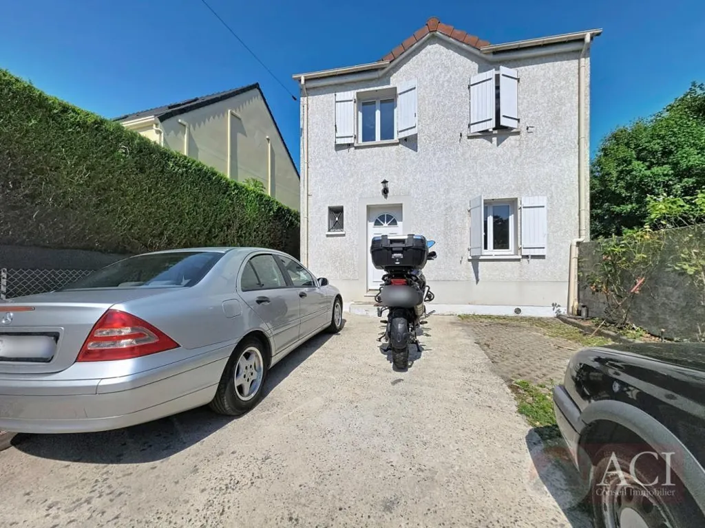 Välivaade - 6-Piece House with Garden in Sarcelles