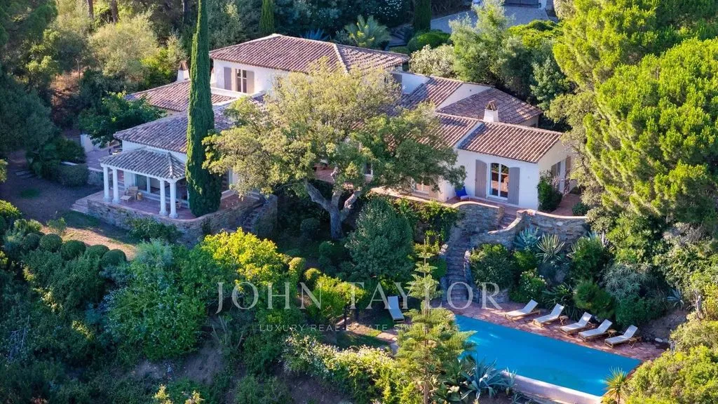 Vue aérienne - Maison de Luxe avec Vue Mer à Ramatuelle