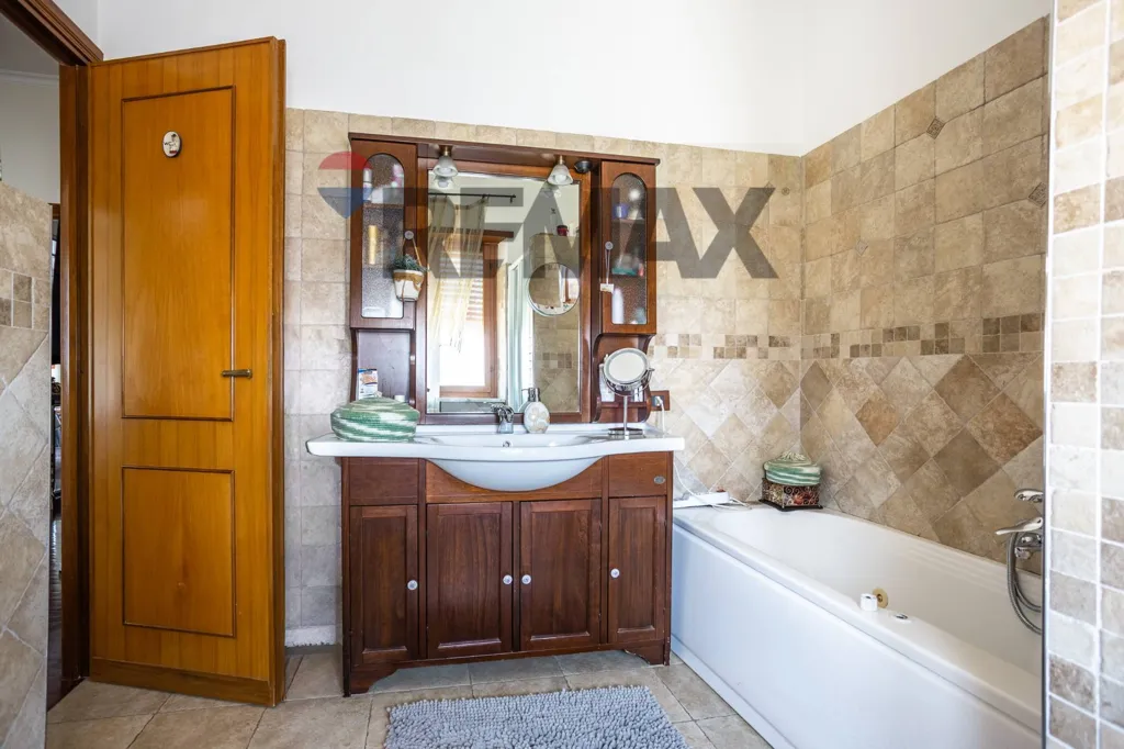 Salles de bain - Duplex Apartment with Terrace in Monterotondo