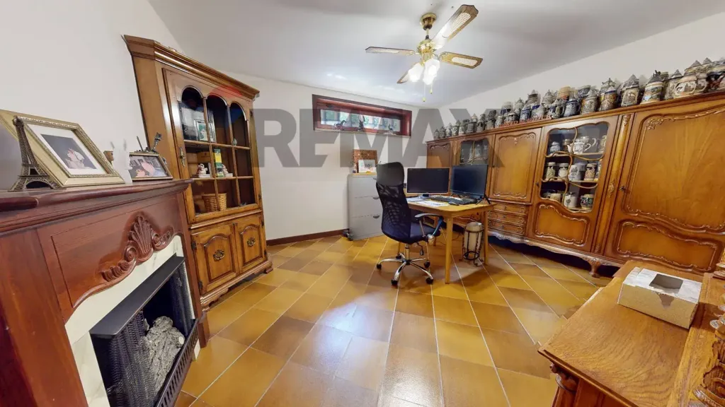 Bureau - Prestigious Villa with Terrace in Caldogno