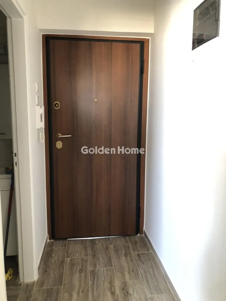 Esik - Modern Apartment with Panoramic View in Neos Kosmos