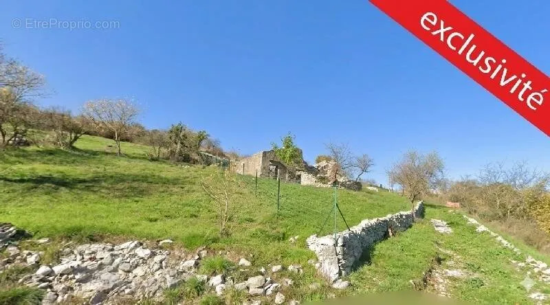 Jardin - Terrain Constructible en Pleine Nature à Montdardier