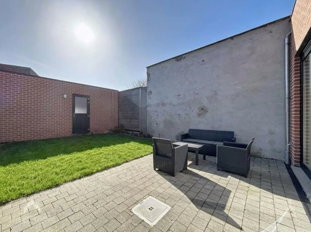 Jardin - Maison Énergétique avec Terrasse à Ieper